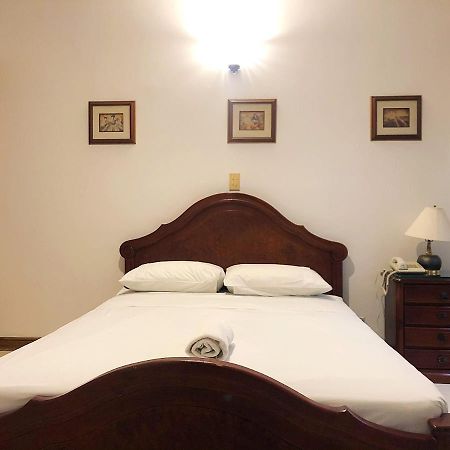 Casa Rosales Hotel เมเดยิน ภายนอก รูปภาพ